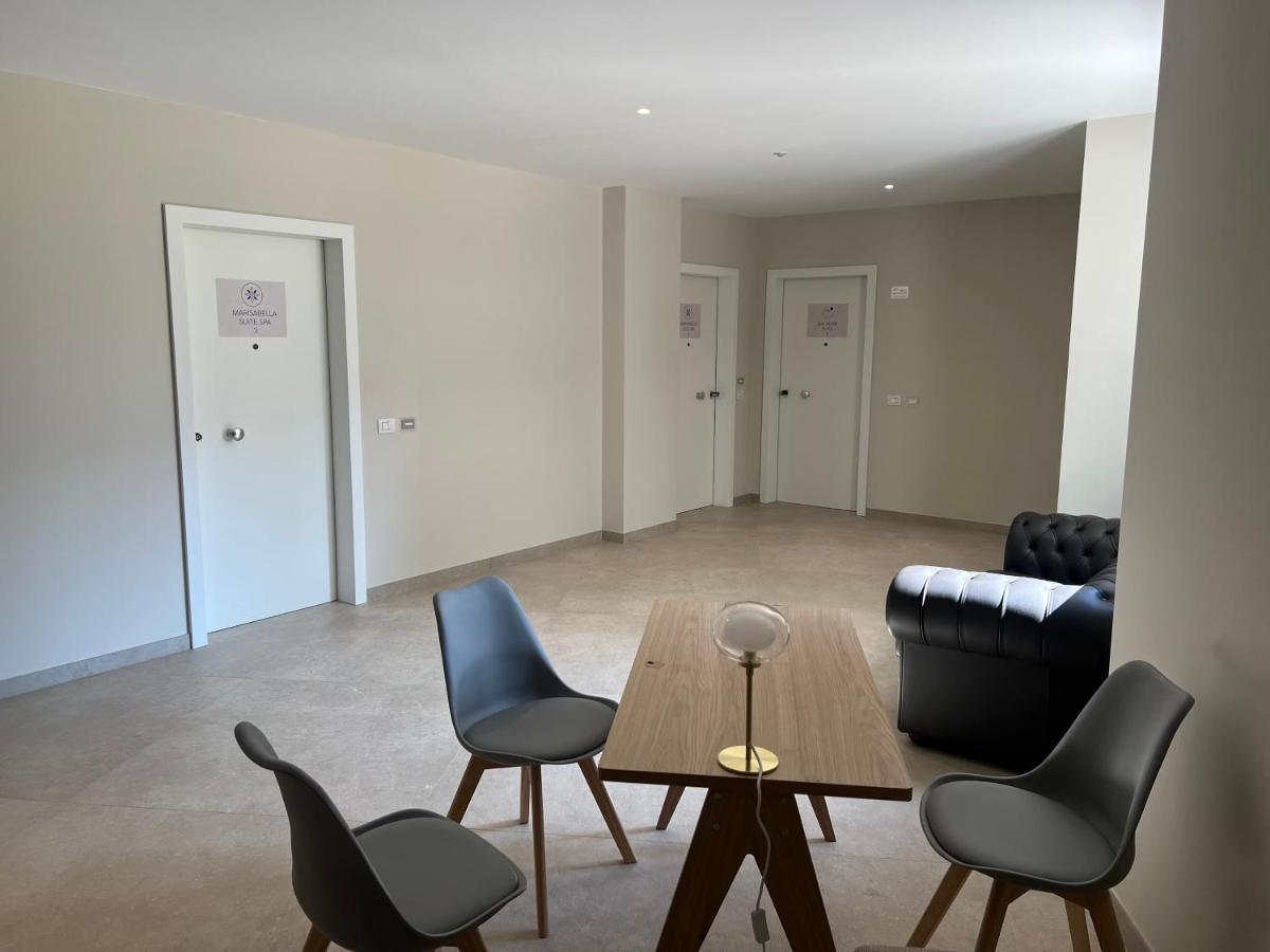 Marisabella Suite 9 Бари Екстериор снимка